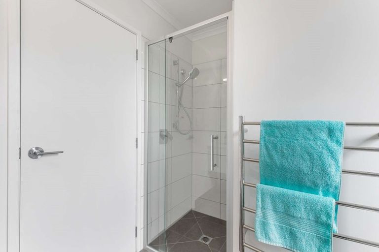 Photo of property in 67 Ridge View Crescent, Pukekohe, 2120
