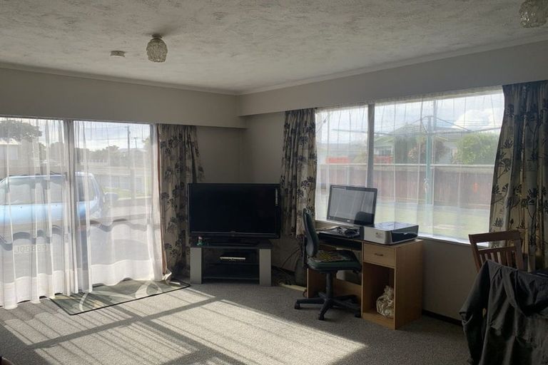 Photo of property in 30a Romilly Street, Westport, 7825