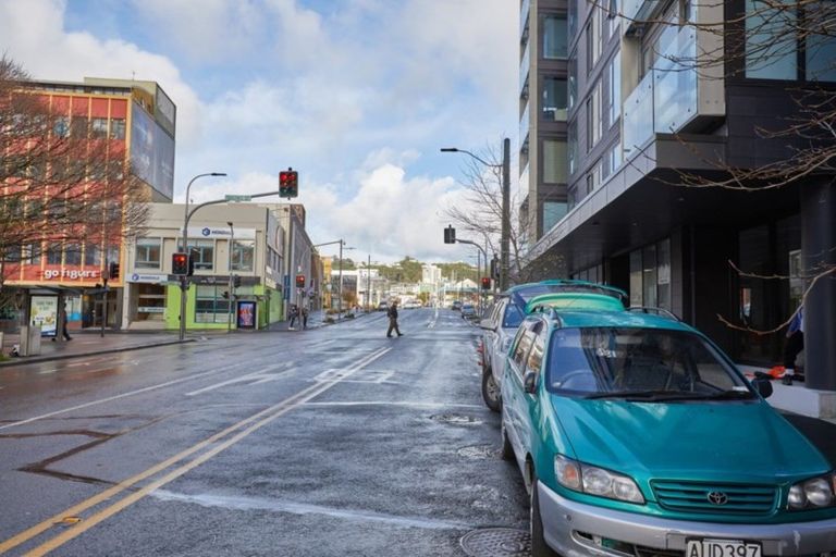 Photo of property in Vsp Nothern Tower, 166c1 Victoria Street, Te Aro, Wellington, 6011