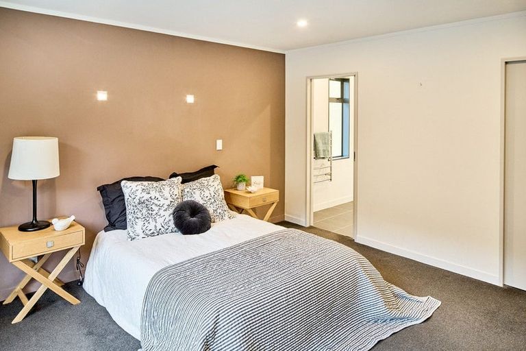 Photo of property in 13 Postgate Drive, Whitby, Porirua, 5024