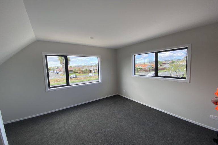Photo of property in 1/125b Metcalfe Road, Ranui, Auckland, 0612