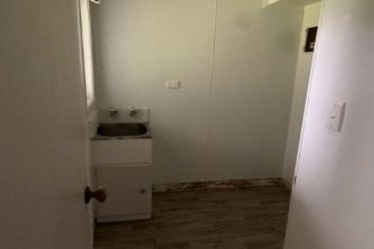 Photo of property in 12 Attlee Place, Gisborne, 4010