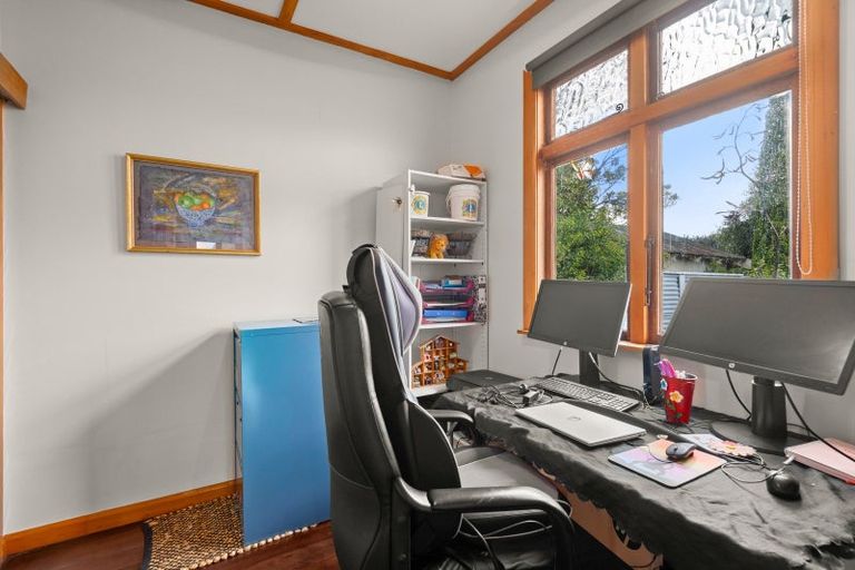 Photo of property in 143 Featherston Street, Palmerston North, 4410