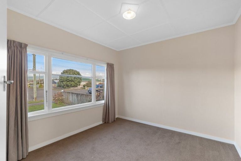 Photo of property in 13 Winchester Street, Levin, 5510