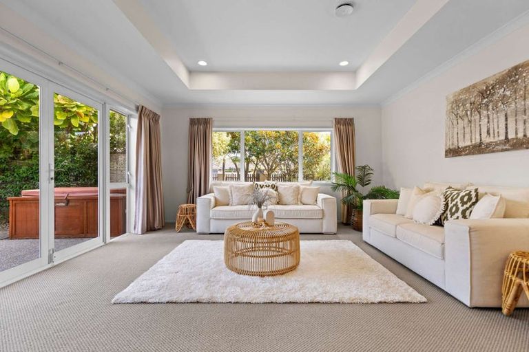 Photo of property in 2 Gibson Place, Papamoa Beach, Papamoa, 3118