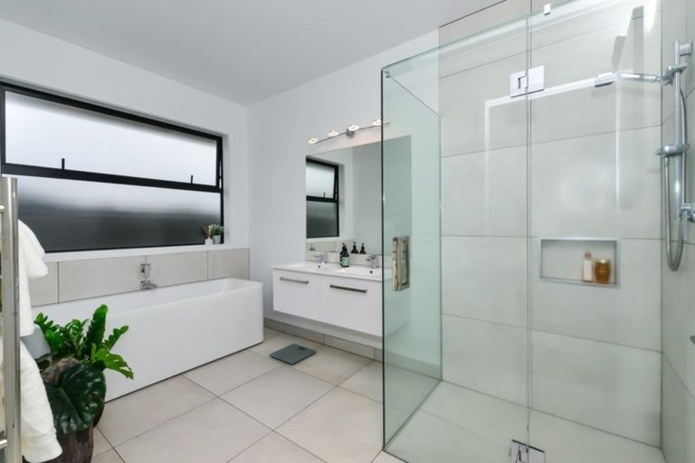 Photo of property in 47 Jarrett Terrace, Leamington, Cambridge, 3432