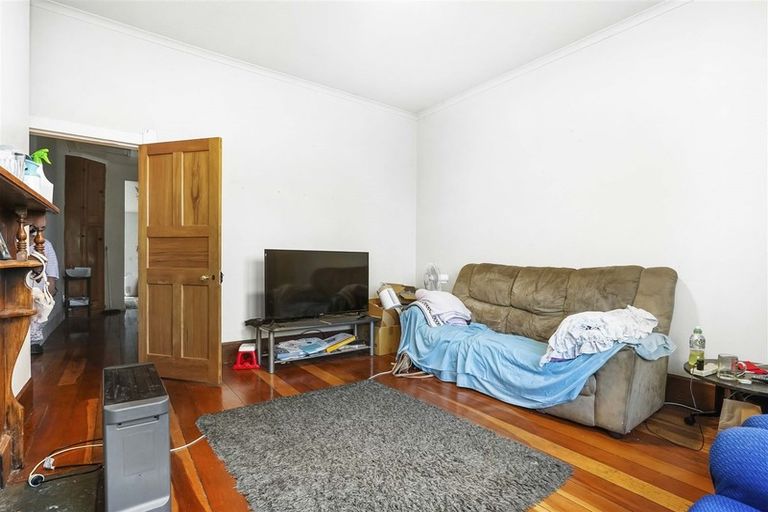 Photo of property in 11 Lyon Street, Frankton, Hamilton, 3204