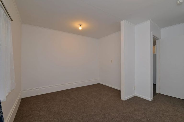 Photo of property in 70 Fairlie Terrace, Kelburn, Wellington, 6021