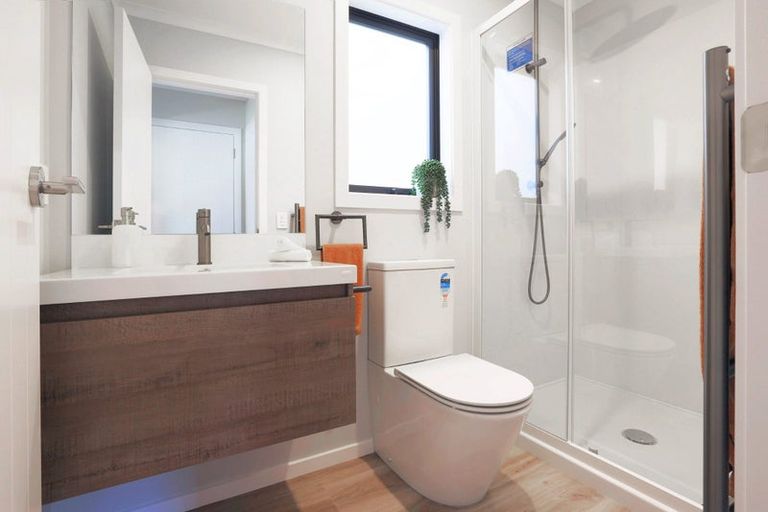 Photo of property in 8/1 Helvetia Grove, Naenae, Lower Hutt, 5011