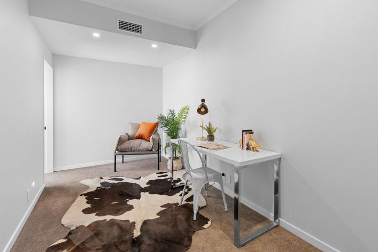 Photo of property in 5 Landsdowne Terrace, Karori, Wellington, 6012