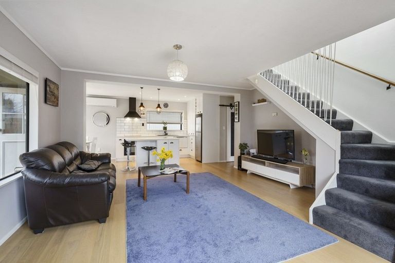 Photo of property in 2 Michael Road, Paraparaumu Beach, Paraparaumu, 5032