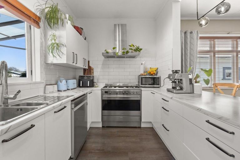 Photo of property in 12 Ellison Street, Napier South, Napier, 4110