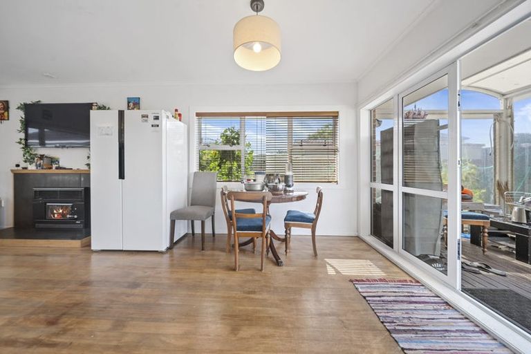 Photo of property in 29 Hallberry Road, Mangere East, Auckland, 2024