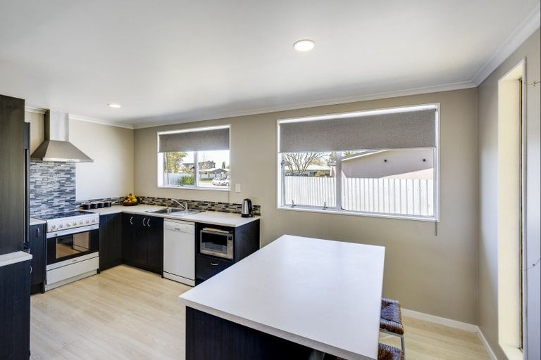 Photo of property in 35 Gilmour Place, Taradale, Napier, 4112