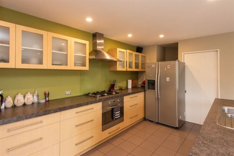 Photo of property in 25 Linkwater Way, Parklands, Christchurch, 8083