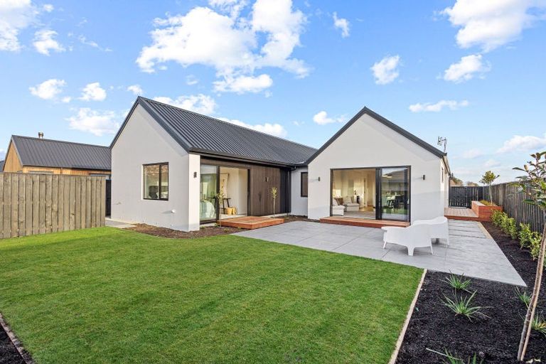 Photo of property in 1 Hobbs Lane, Harewood, Christchurch, 8051