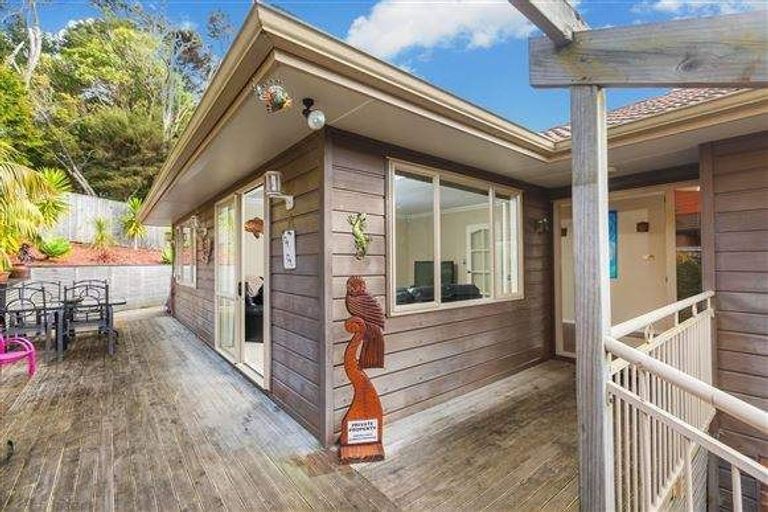 Photo of property in 9 Hornsey Avenue, Henderson, Auckland, 0612