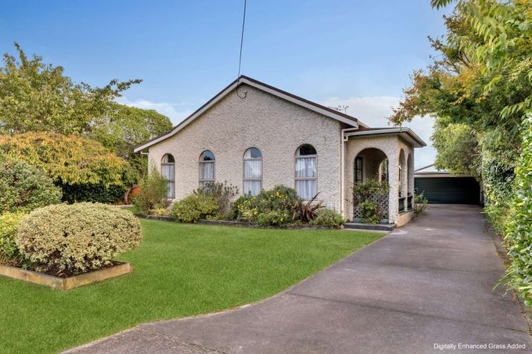 Photo of property in 87 Queen Street West, Levin, 5510