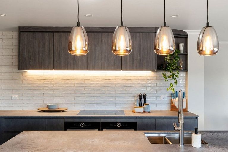 Photo of property in 28 Madison Street, Cambridge, 3434