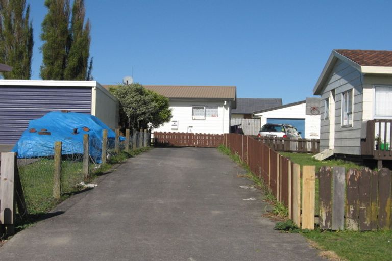 Photo of property in 10a Jack Farrell Place, Papakura, 2110