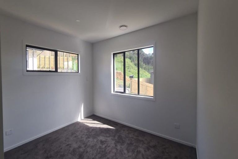 Photo of property in 21 Topsail Way, Whitby, Porirua, 5024