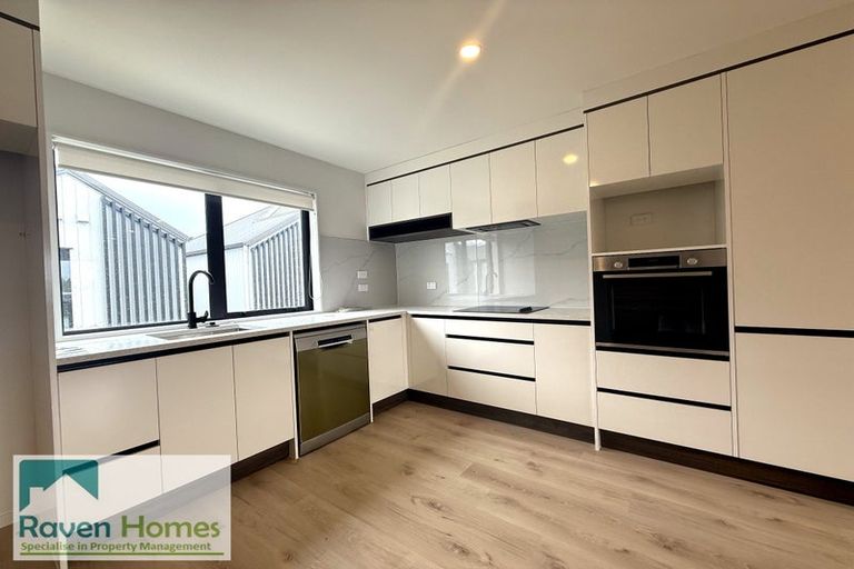Photo of property in 4/25 Taikata Road, Te Atatu Peninsula, Auckland, 0610