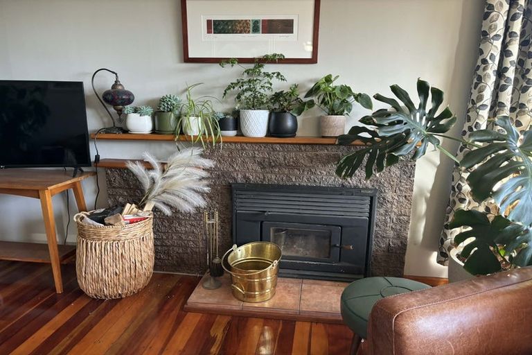 Photo of property in 43 Gordon Road, Plimmerton, Porirua, 5026