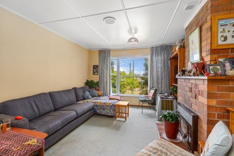 Photo of property in 27 Ranui Station Road, Ranui, Auckland, 0612