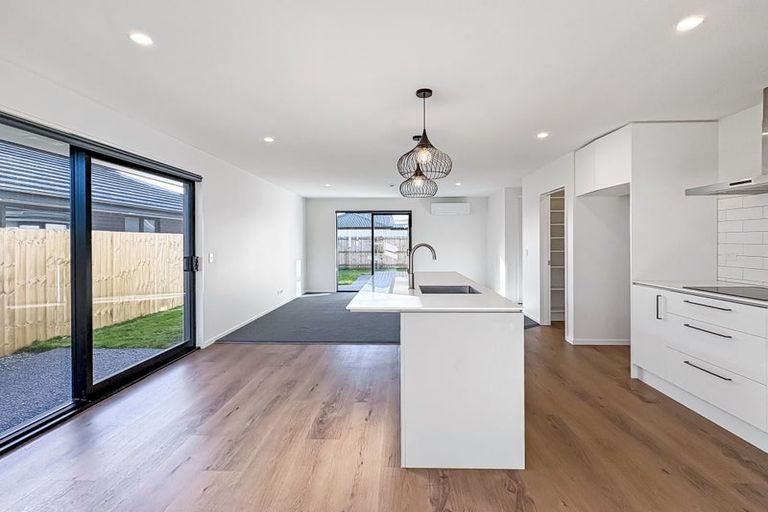 Photo of property in 10a Pax Avenue, Forrest Hill, Auckland, 0620