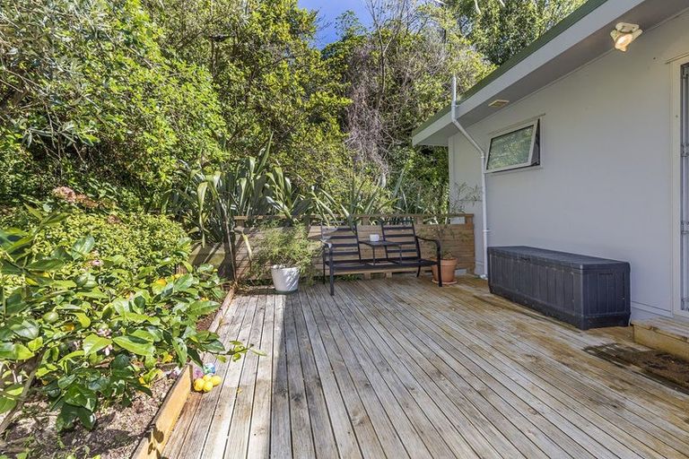 Photo of property in 24a Kellsmere Crescent, Island Bay, Wellington, 6023