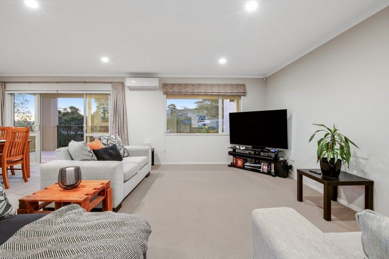 Photo of property in 3a Melia Place, Stanmore Bay, Whangaparaoa, 0932