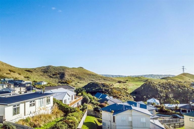 Photo of property in 3 Bathgate Street, Johnsonville, Wellington, 6037