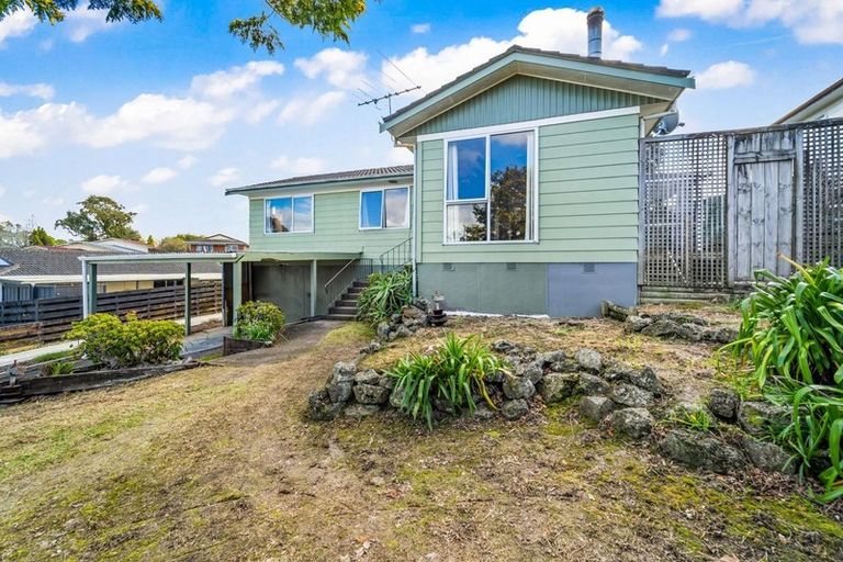 Photo of property in 7 Cushla Place, Massey, Auckland, 0614