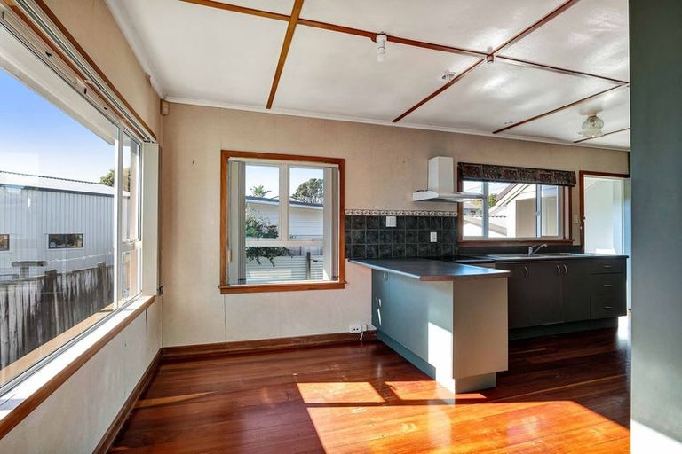 Photo of property in 63 Bayly Road, Blagdon, New Plymouth, 4310