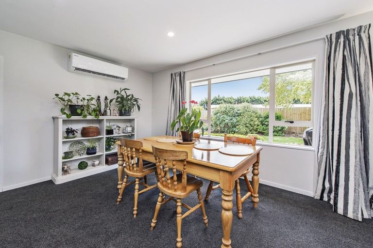 Photo of property in 18 Queen Street, Coalgate, 7673