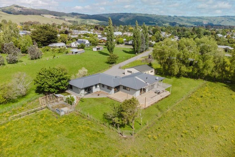 Photo of property in 110 Wyndham Street, Ashhurst, 4810