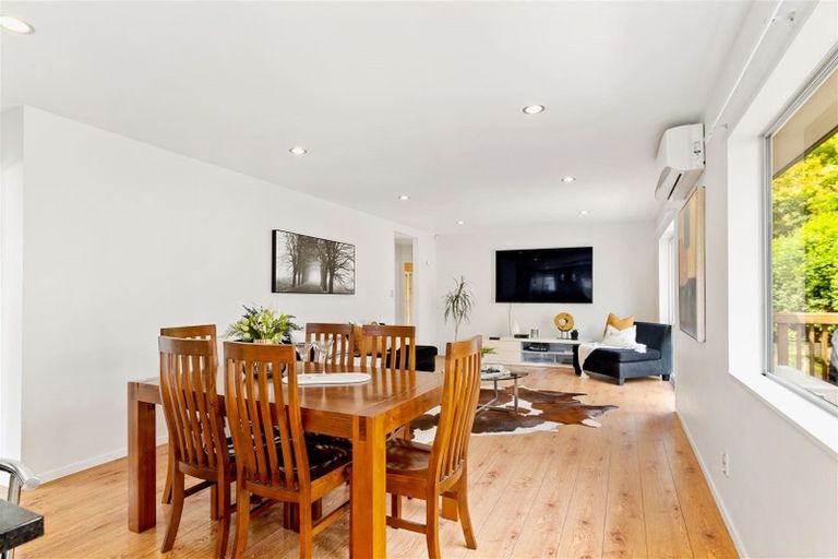 Photo of property in 2/49a Lancaster Road, Beach Haven, Auckland, 0626