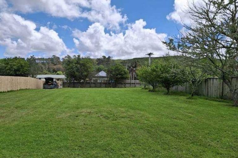 Photo of property in 3 Cambridge Road, Riverhead, 0820