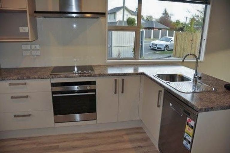 Photo of property in 135 Edgeware Road, St Albans, Christchurch, 8014