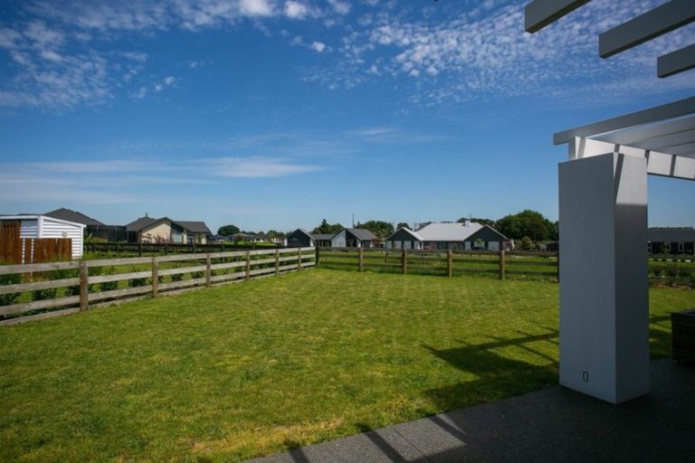 Photo of property in 1 Kotare Grove, Cambridge, 3434