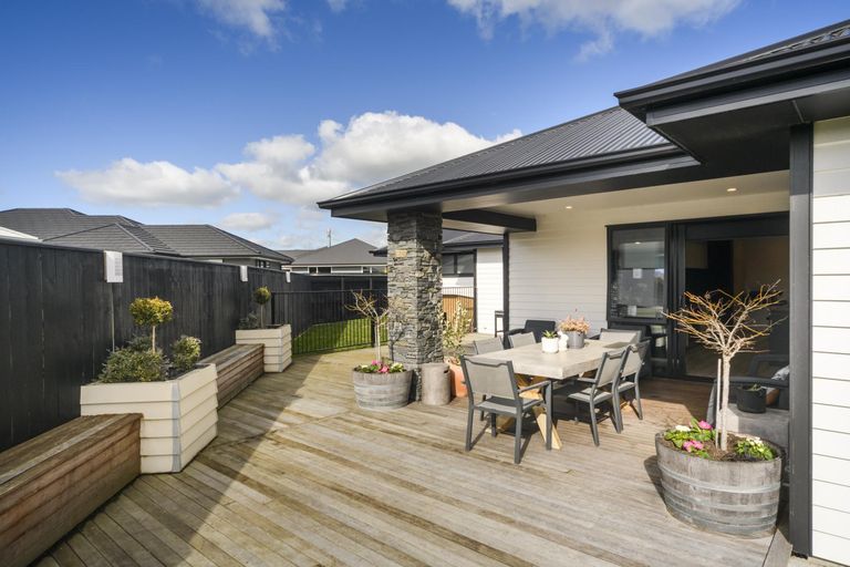 Photo of property in 14 Huffington Place, Feilding, 4702