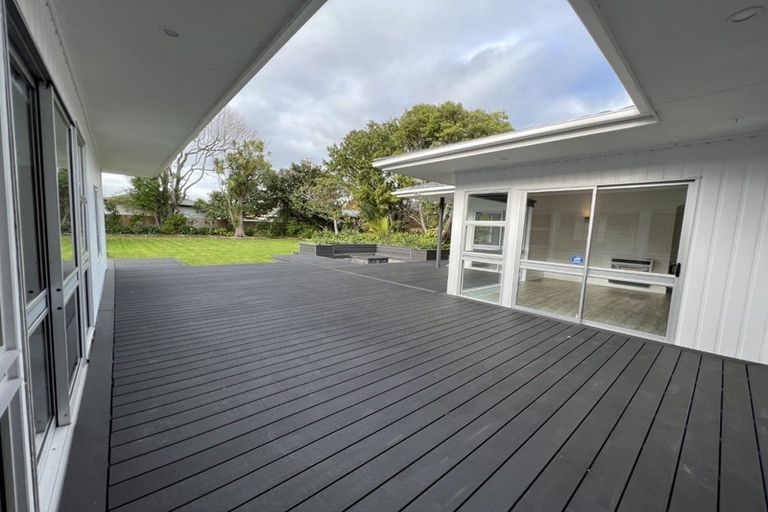 Photo of property in 10 Karina Terrace, Roslyn, Palmerston North, 4414