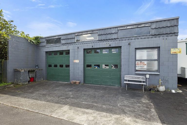 Photo of property in 17a Cutfield Road, New Plymouth, 4310