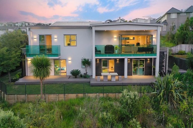 Photo of property in 26 Remuremu Street, Long Bay, Auckland, 0630