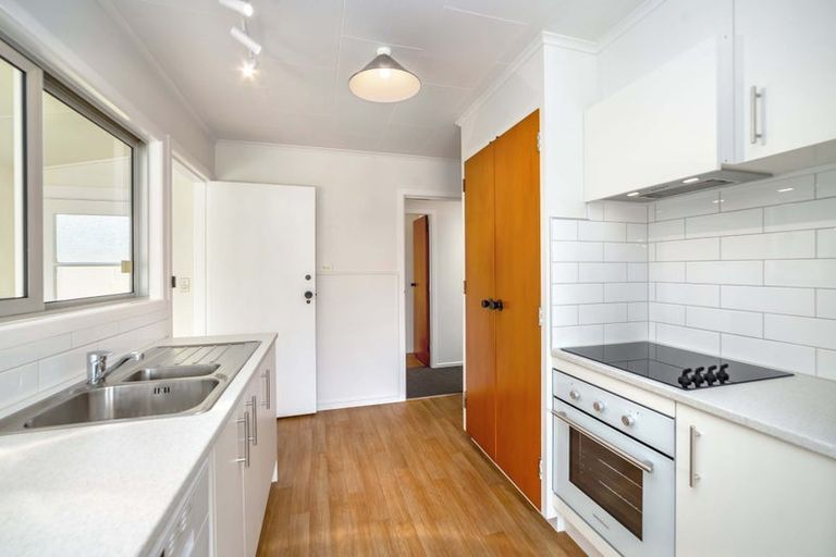 Photo of property in 72 New York Street, Martinborough, 5711