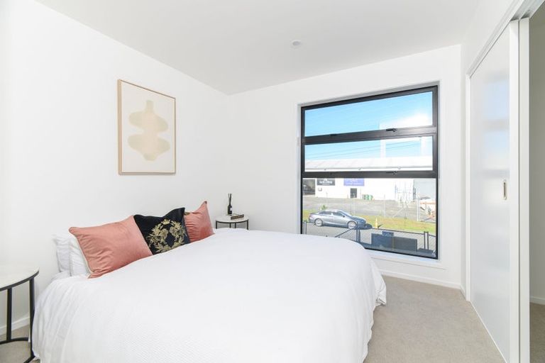 Photo of property in 148 Mcleod Road, Te Atatu South, Auckland, 0610
