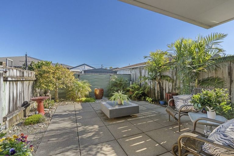 Photo of property in 153a Carrington Street, Lower Vogeltown, New Plymouth, 4310