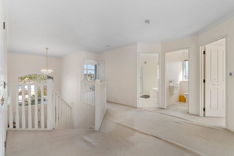 Photo of property in 19 Belgate Place, Somerville, Auckland, 2014