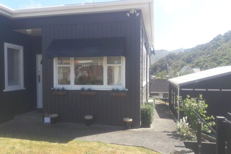 Photo of property in 15 Chamberlain Road, Karori, Wellington, 6012