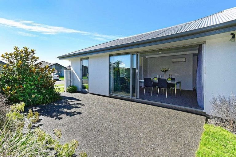 Photo of property in 10 Burford Way, Rolleston, 7615